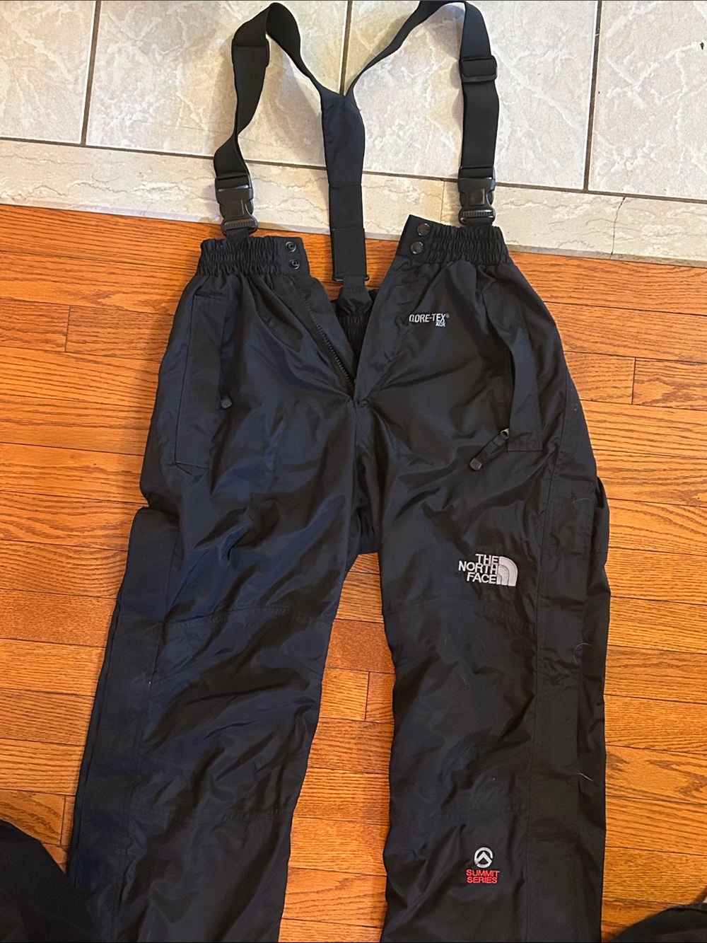 The North Face Black GORE-TEX Snow/Ski Pants with Adjustable Suspenders